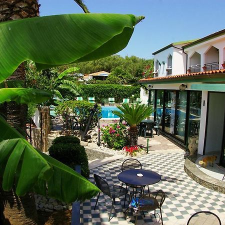 Hotel Marinella Капо-Ватикано Екстер'єр фото