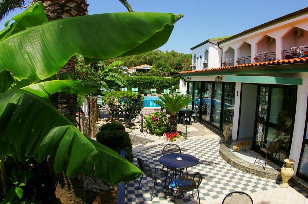 Hotel Marinella Капо-Ватикано Екстер'єр фото
