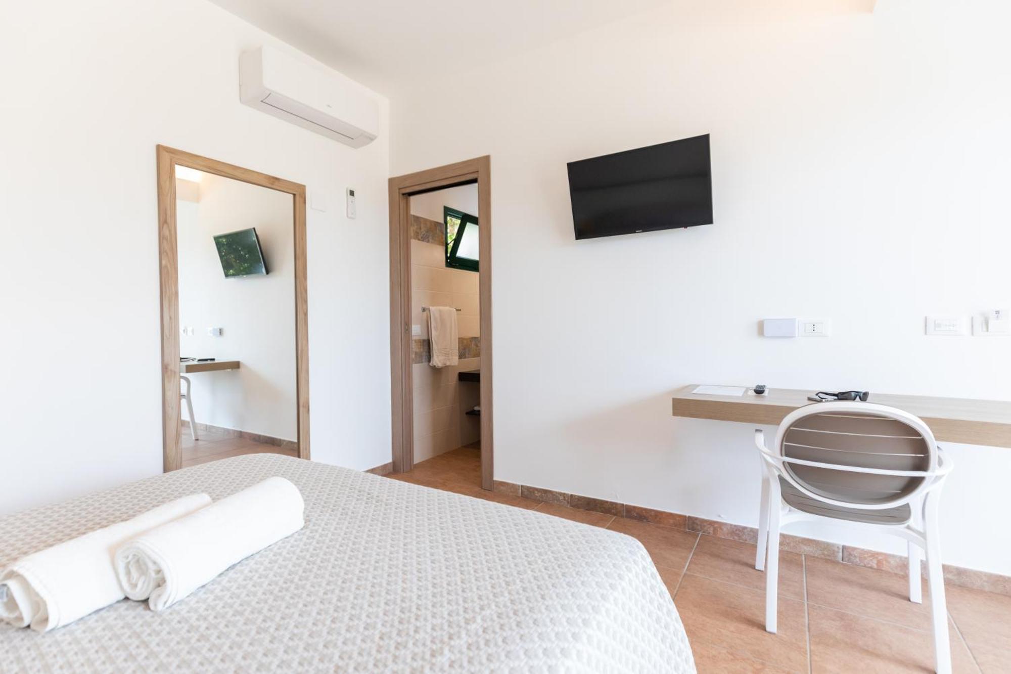 Hotel Marinella Капо-Ватикано Екстер'єр фото