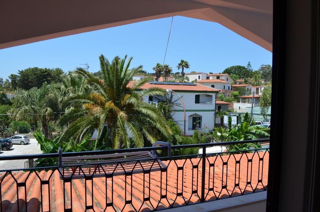 Hotel Marinella Капо-Ватикано Екстер'єр фото